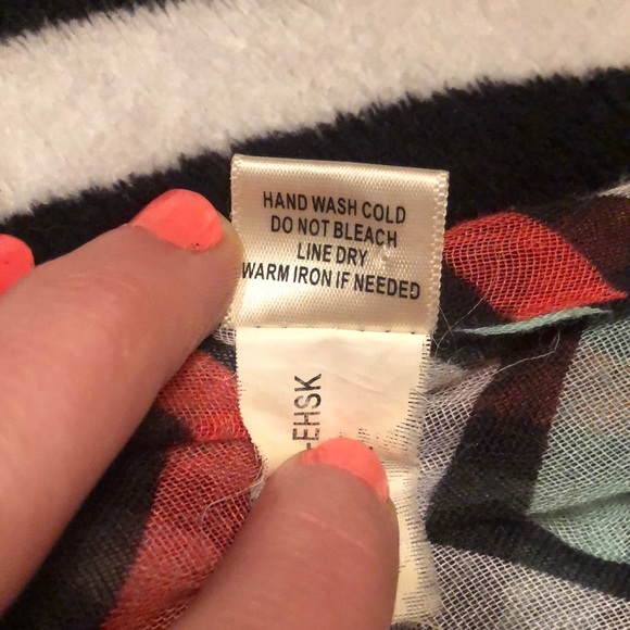 Infinity Scarf - Picture 7 of 7